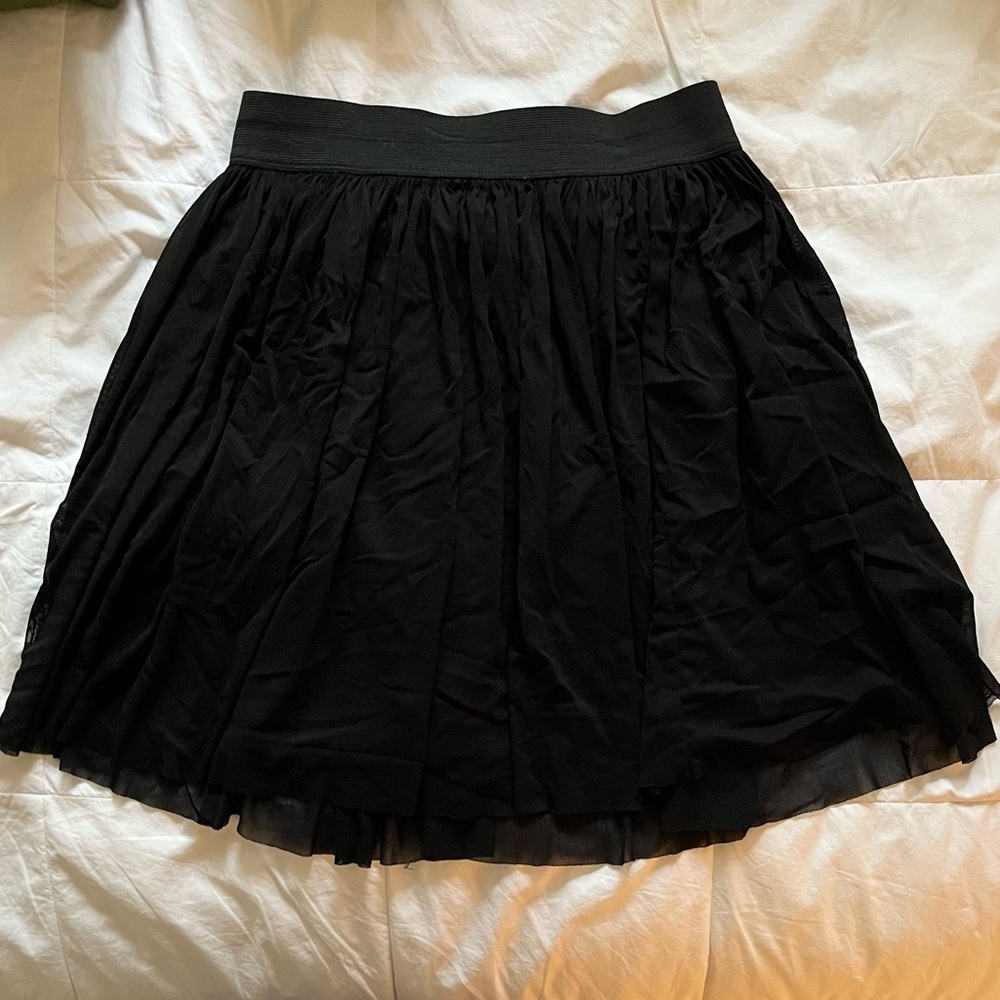 Vince Camuto black skirt
